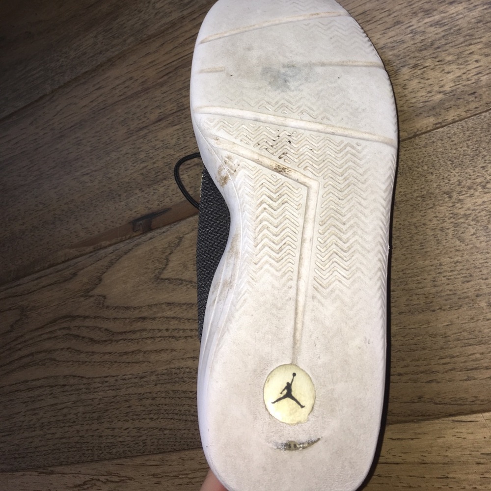 Men’s Air Jordan Shoes - Picture 5 of 7
