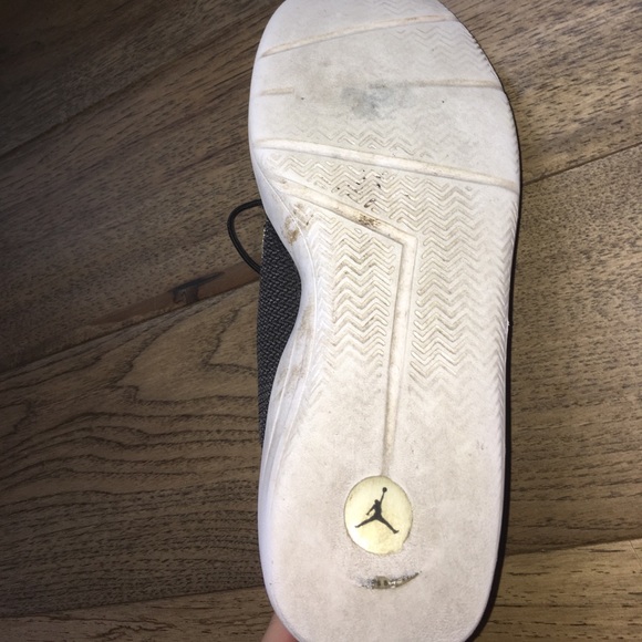 Men’s Air Jordan Shoes - Picture 5 of 7