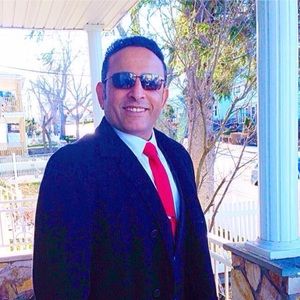 Meet your Posher, Ehab