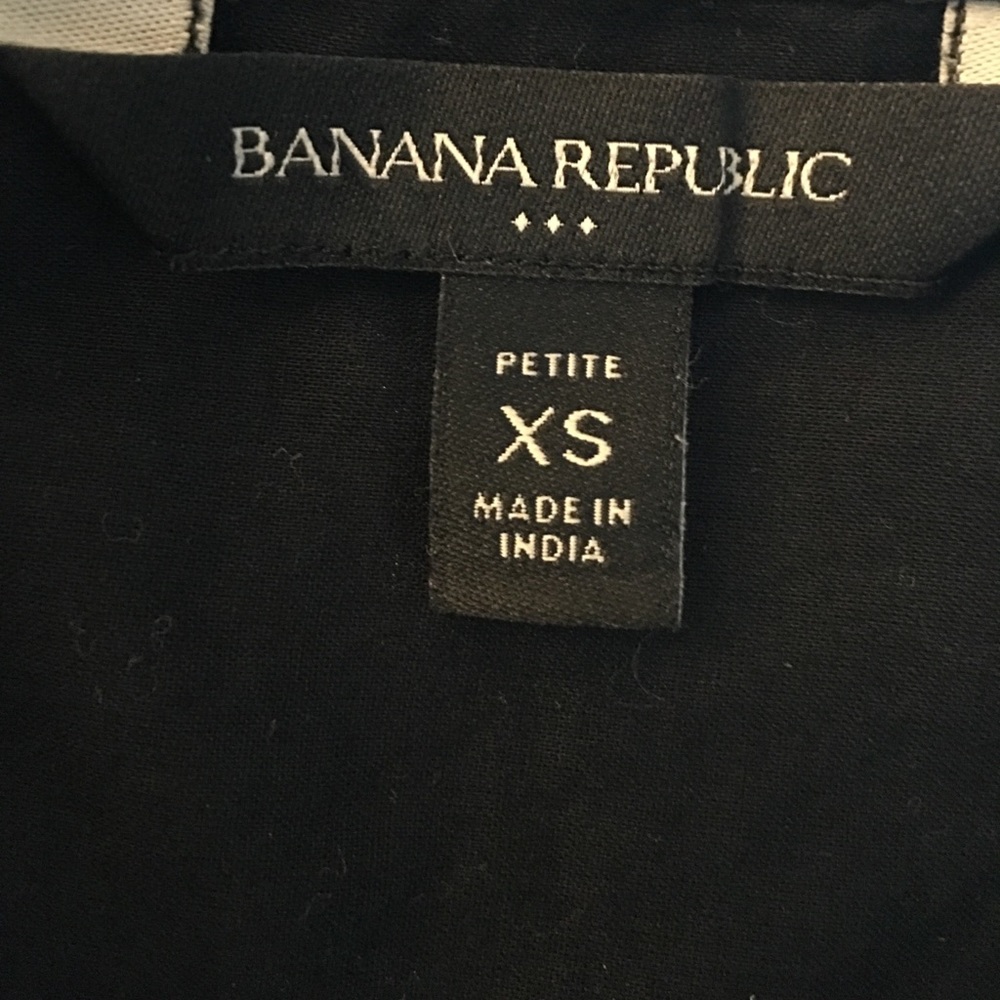 🎈SALE🎈Banana Republic Black Eyelet Top - Picture 3 of 4