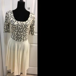 LuLaRoe Nicole - L (NWT)