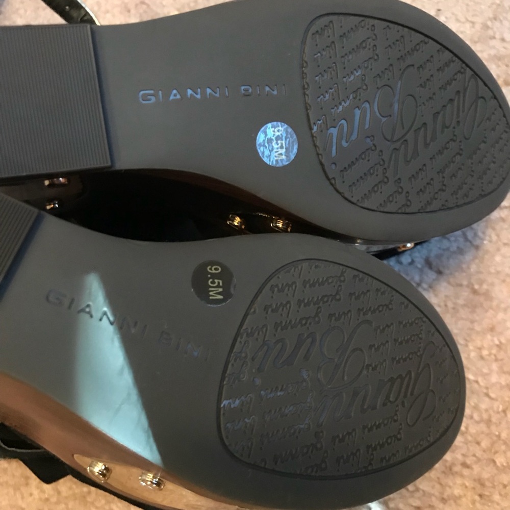 Shoes - Picture 3 of 5