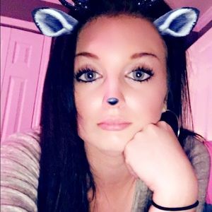 Meet your Posher, Candace