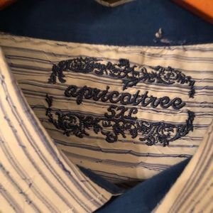 Apricot tree 5xl but I am really 2XL and it fits