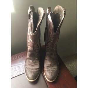 Cowgirl boots! Size 9