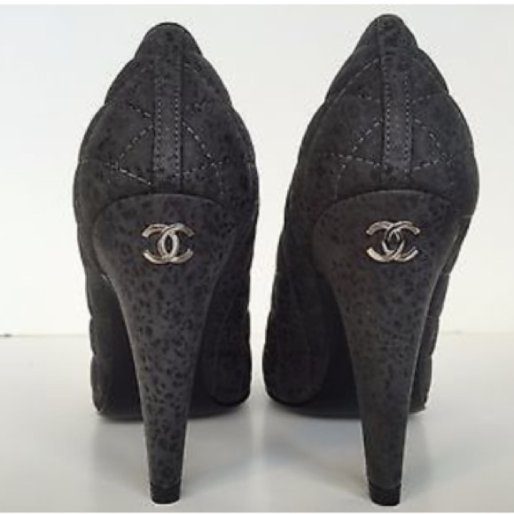 CHANEL Escarpins 100% Authentic Quilted Heels 38 - Picture 4 of 7
