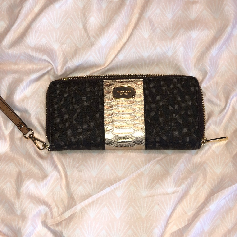 Michael Kors Logo Wristlet