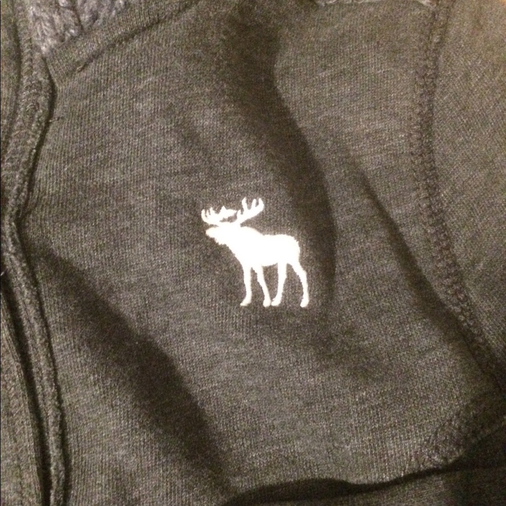 Kids Abercrombie button up sweater