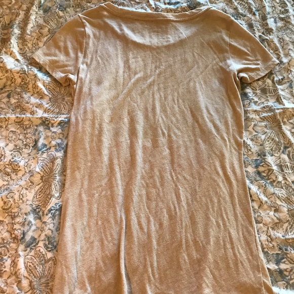American Eagle Cream, Black & Pink Tee Shirt - Picture 3 of 3