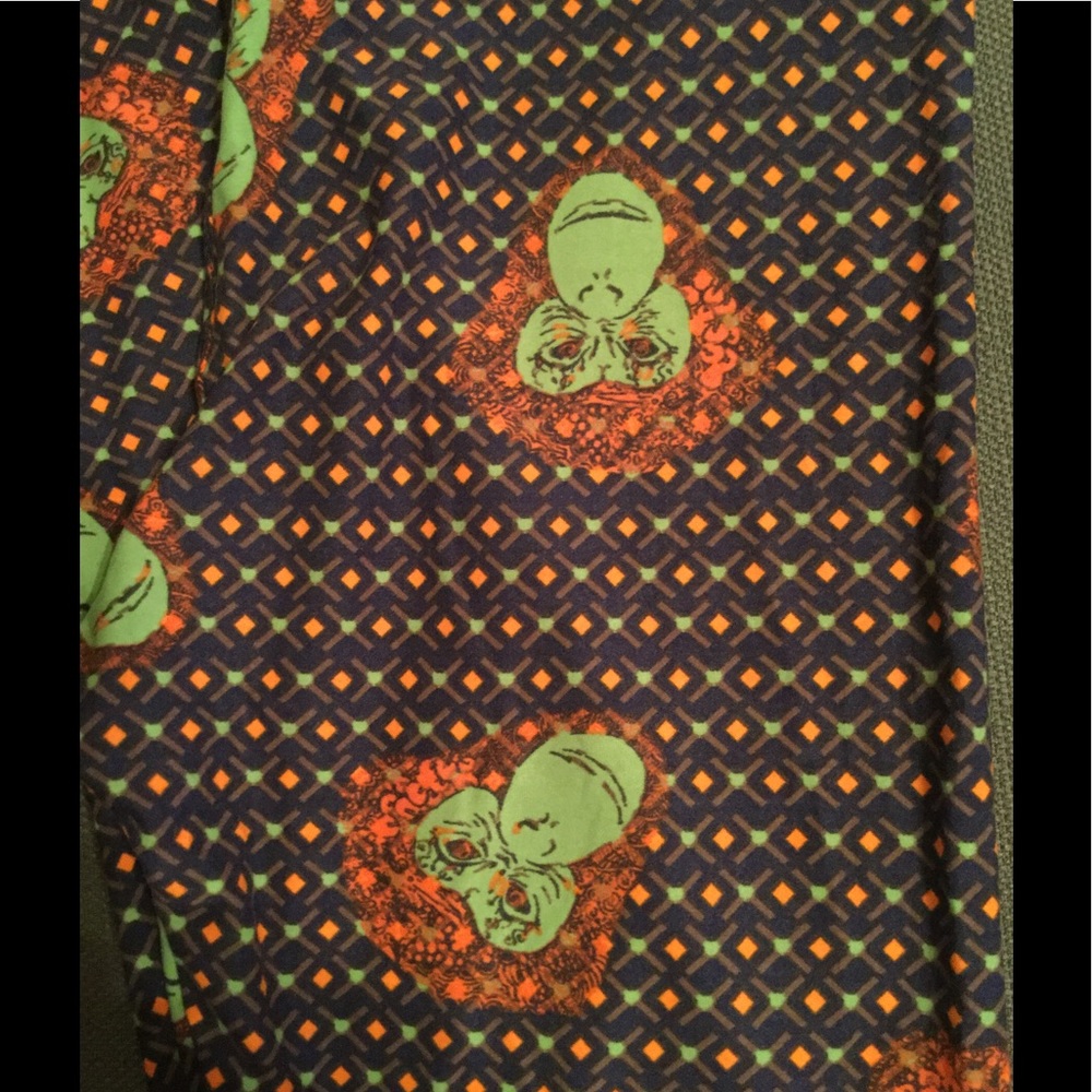 Lularoe monkey/gorilla/ape leggings. Major Unicorn