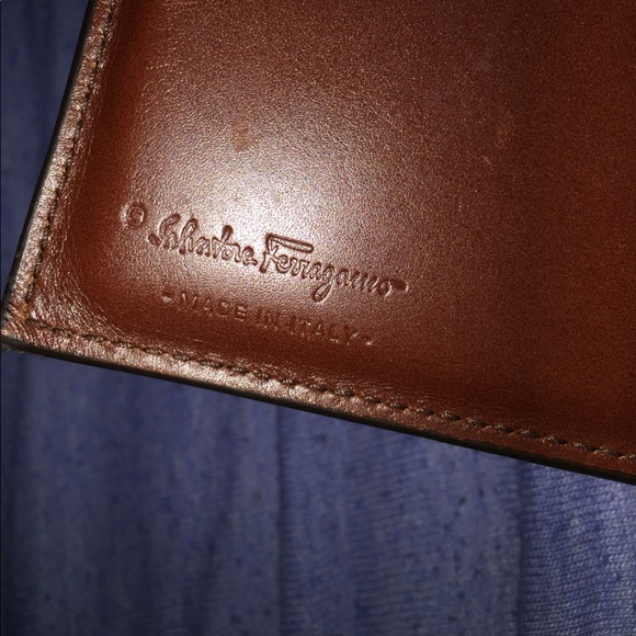 REAL Salvatore Ferragamo Bi-Fold Wallet. Used.
