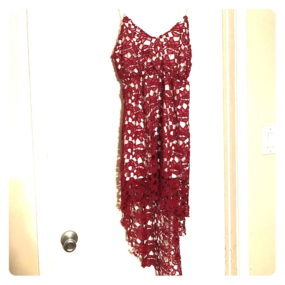Red dress -medium / never worn !!