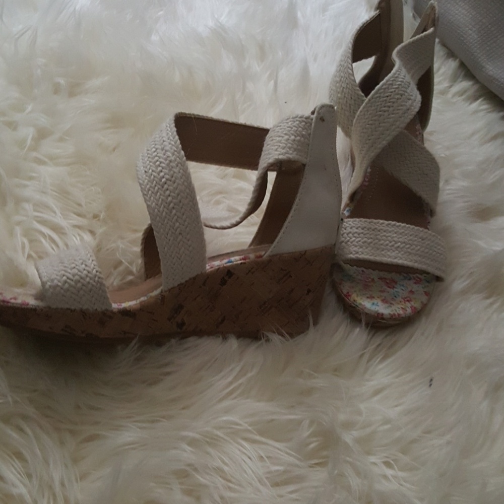 Shoes - Picture 2 of 3