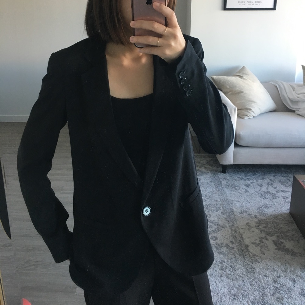 Theory black blazer size 6