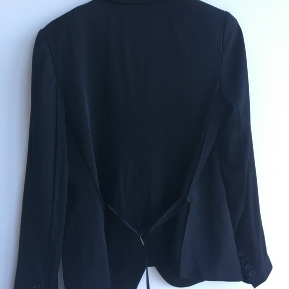 Theory black blazer size 6 - Picture 3 of 5