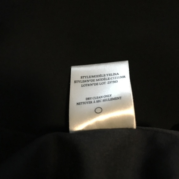 Theory black blazer size 6 - Picture 4 of 5