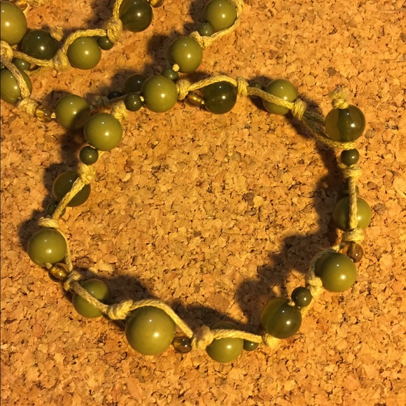 3 Green Bead Beacelets - Picture 2 of 2