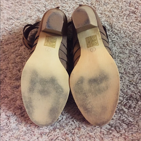 Ankle booties - Picture 4 of 4