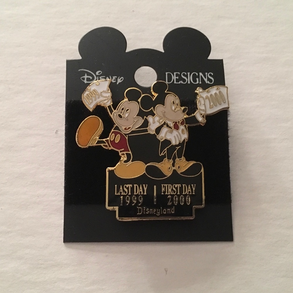 Vintage Disney Collectible Pin