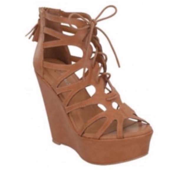 forever Shoes - Tan wedges