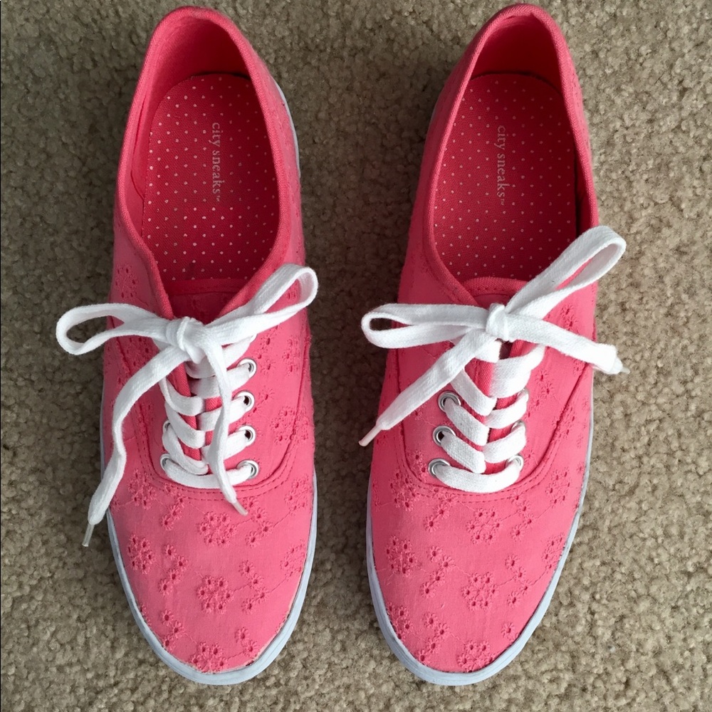 Women's sneakers