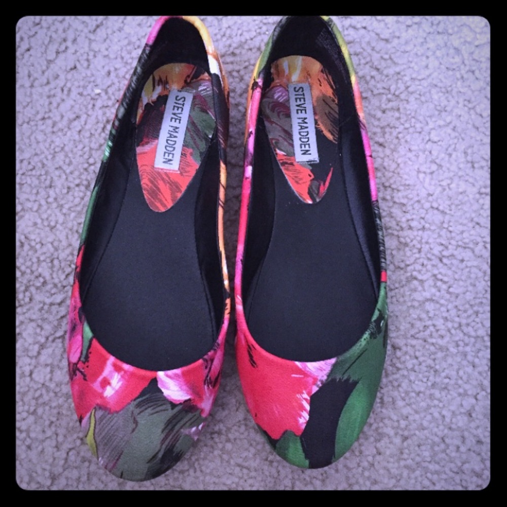 Steve Madden colorful flats
