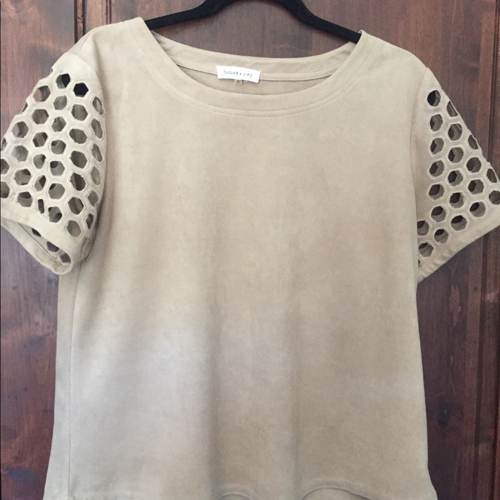Beige honey-comb sleeve shirt