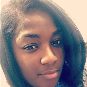Meet your Posher, Shari