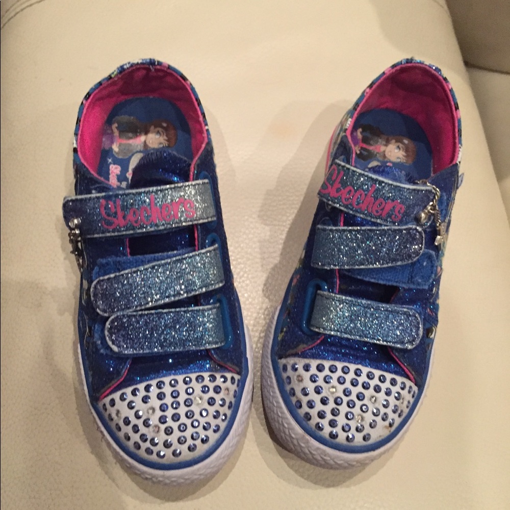 Skechers
