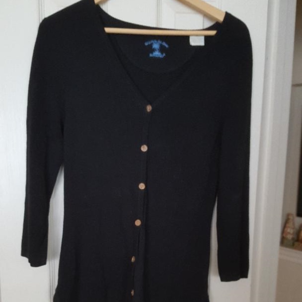 Bungalow black  sweater botton down