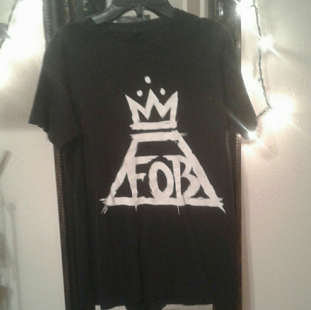 Fall Out Boy logo Tee