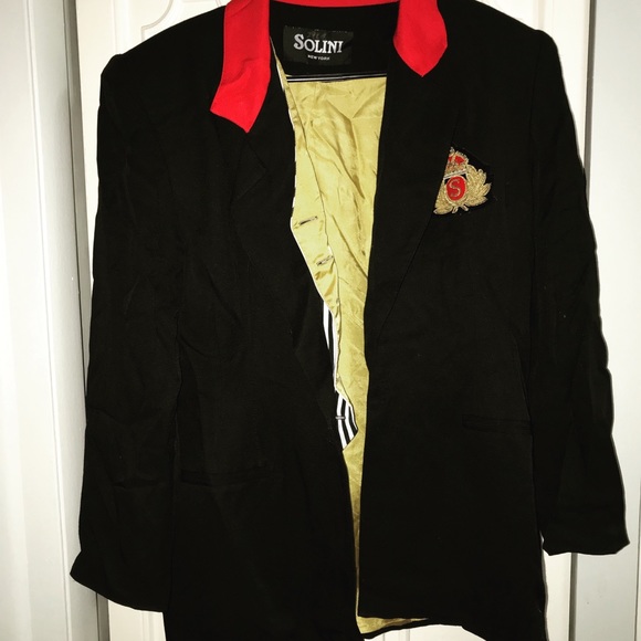 Blazer - Picture 2 of 4