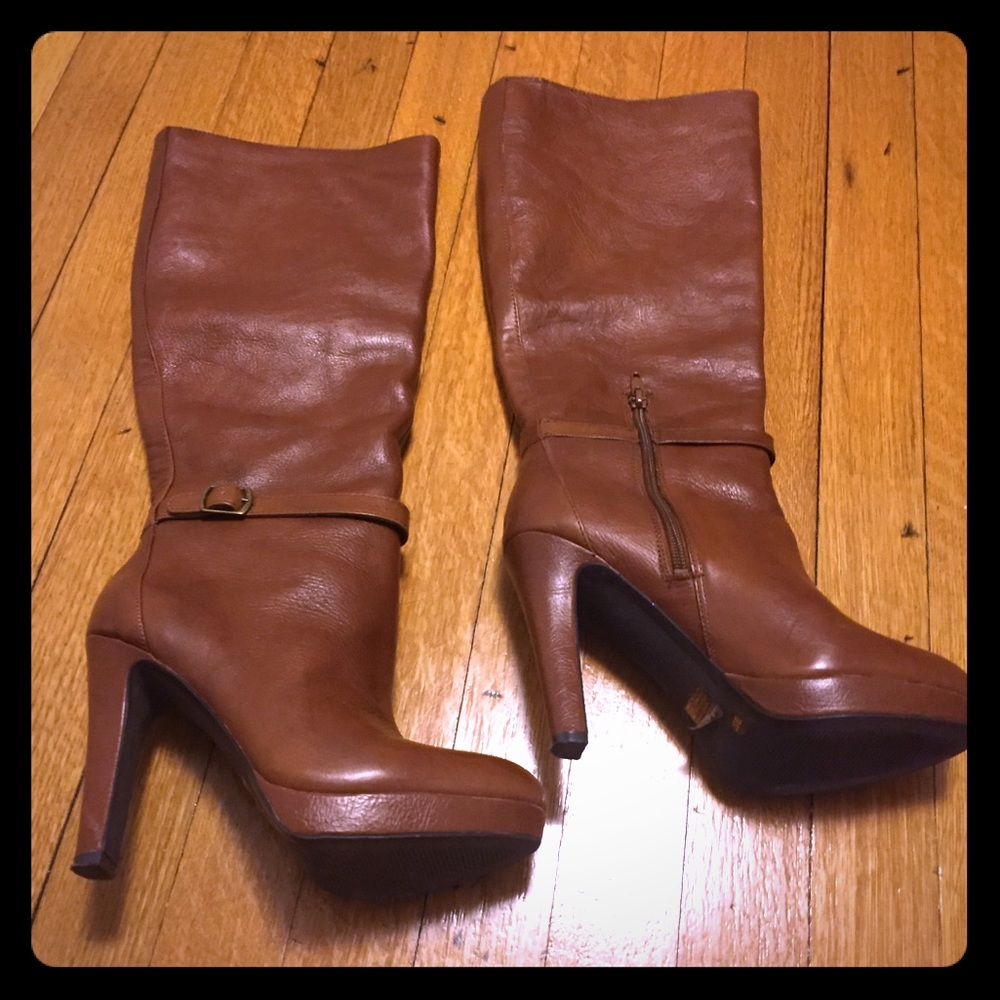 Jessica Simpson boots