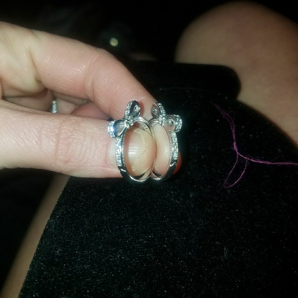 Pandora bow rings size 7
