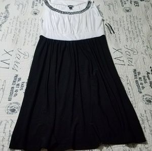 Off-white & Black Dress