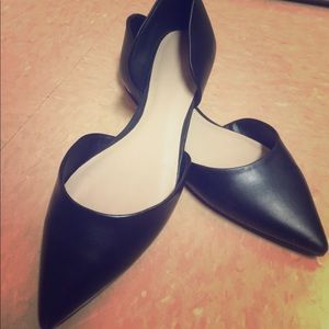 Aldo black faux leather pointed flats