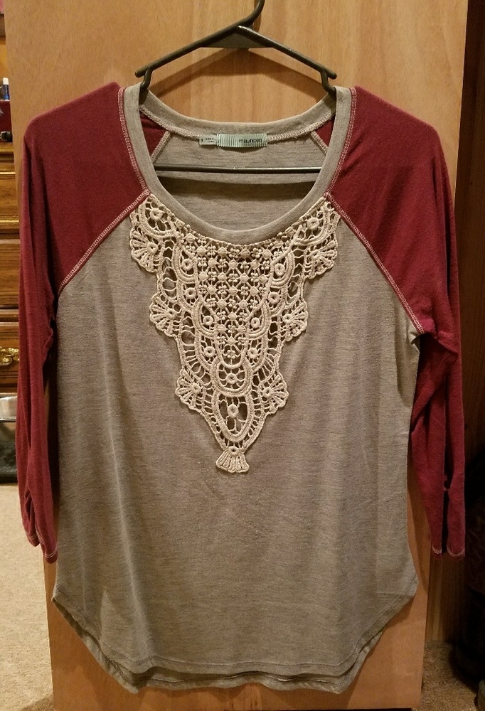 3/4 sleeve, lightweight shirt