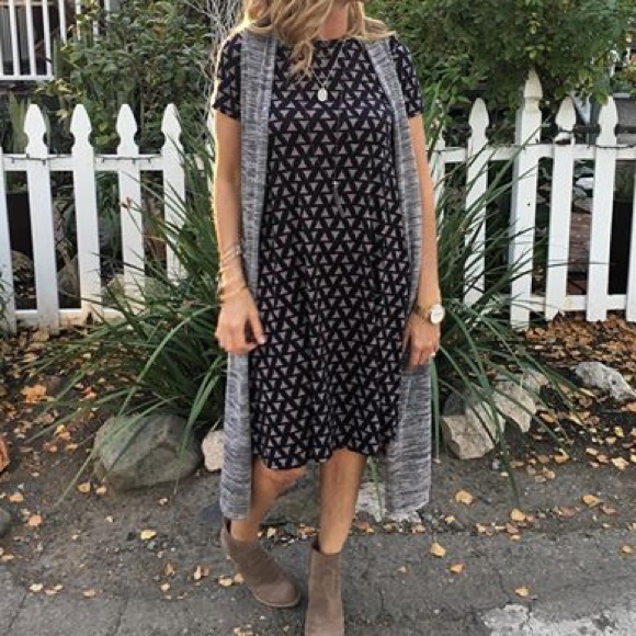 🎉HP🎉 PM Editor Pick • LuLaRoe Joy Vest - Picture 2 of 8