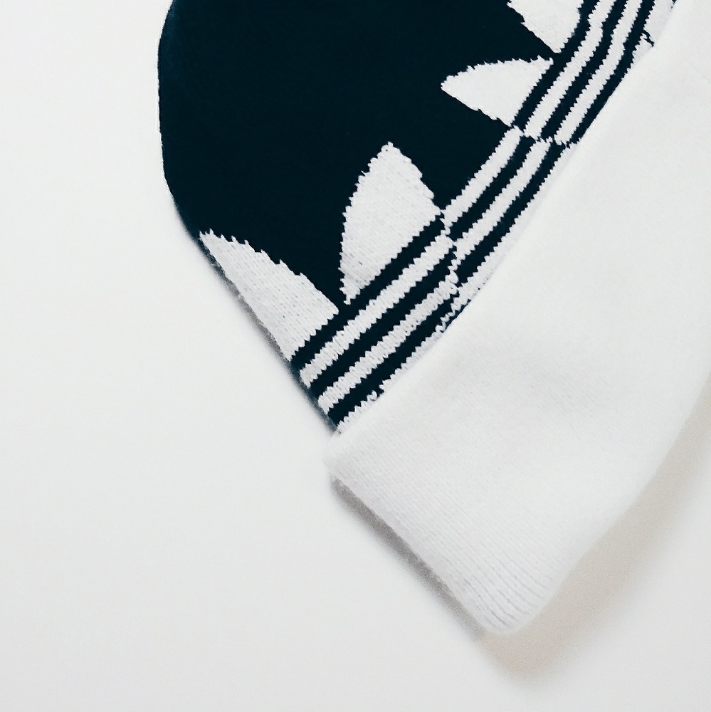 Adidas knitted beanie