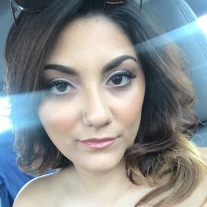 Meet your Posher, Luisa