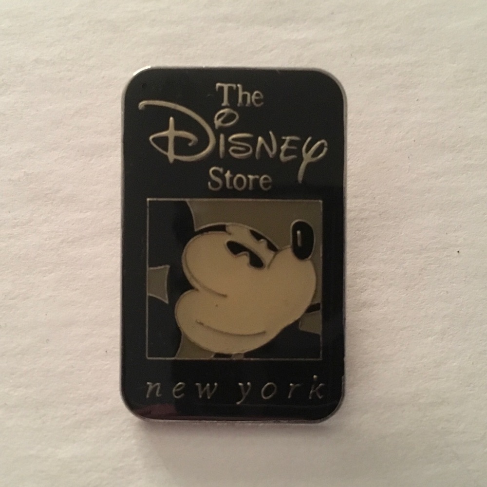 Vintage Collectible Disney Store Pin