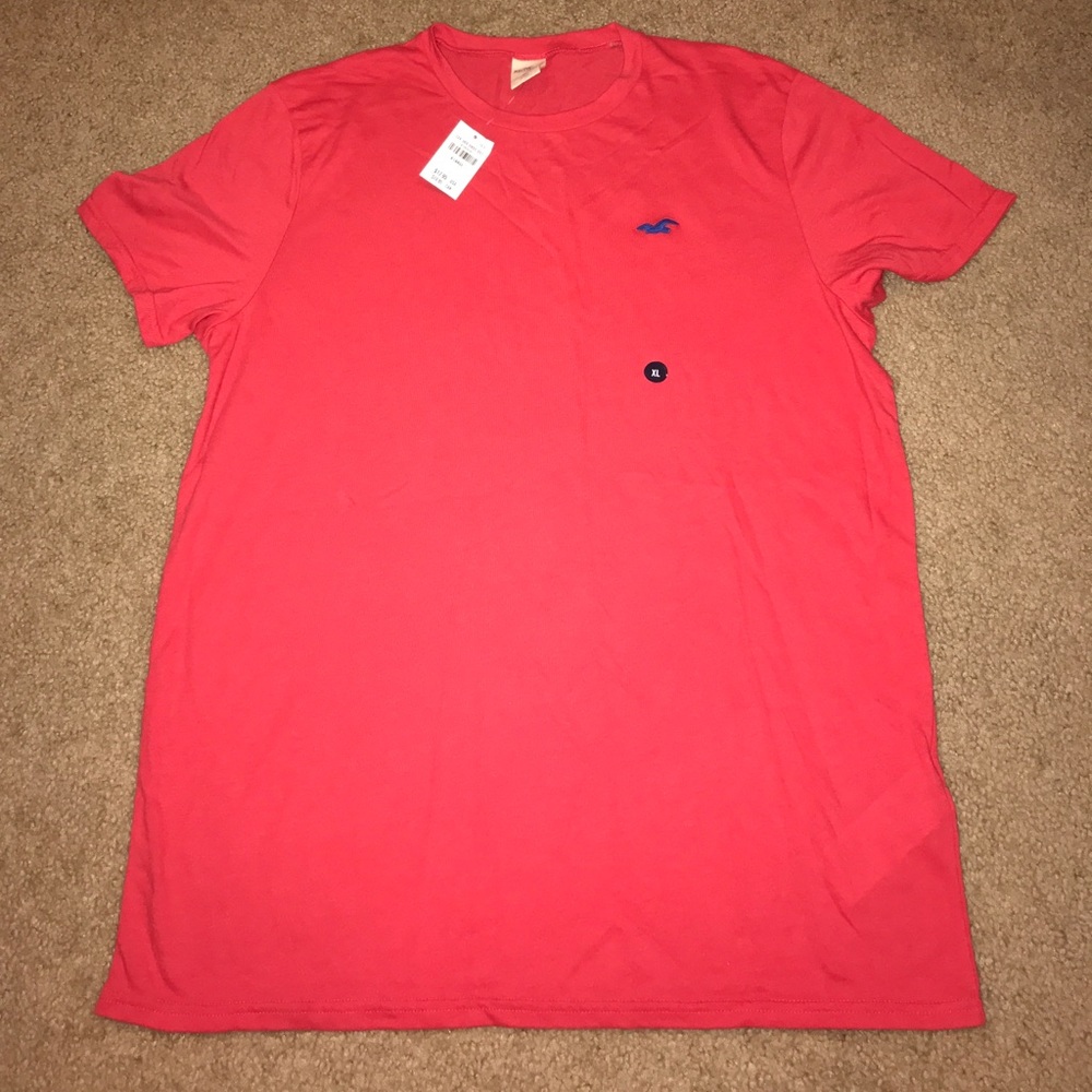Hollister NWT XL short sleeve tee RED