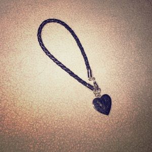 Silver heart bracelet🖤