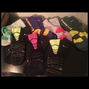 SEVEN pairs of boys Nike Elite socks!