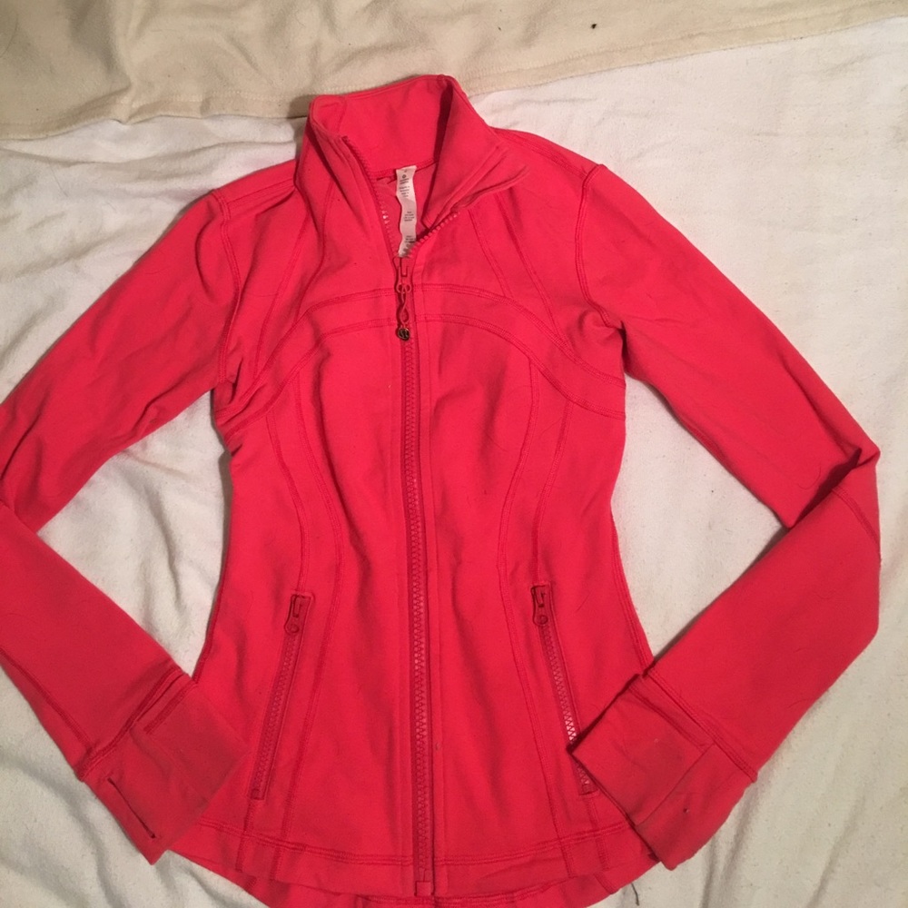 Lululemon define jacket size:2