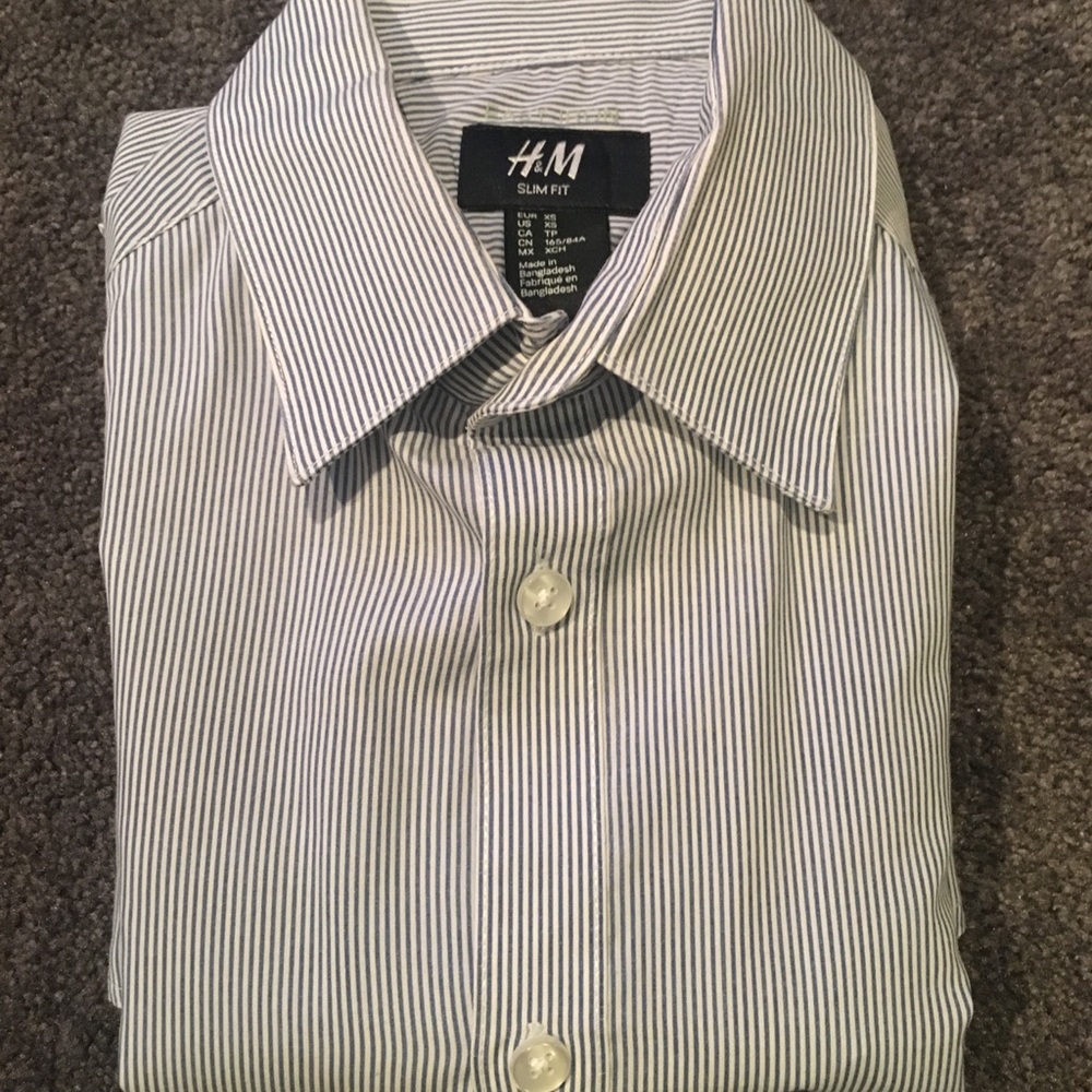 Slim fit H&M dress shirt