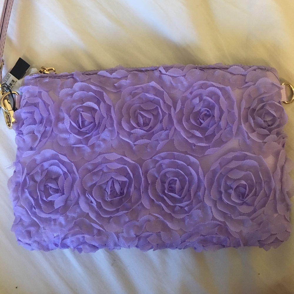 💕FINAL SALE💕Floral purple clutch