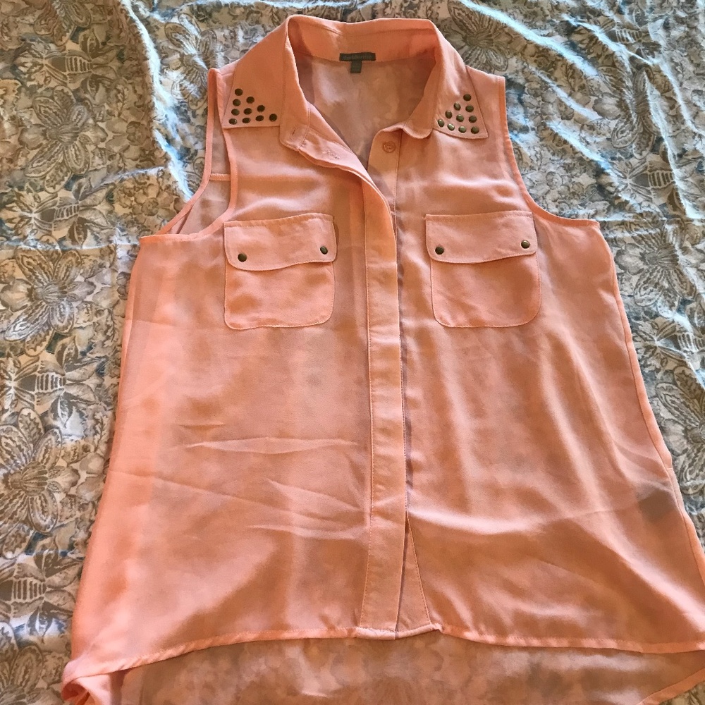Charlotte Russe Peach Pink Studded Button Up Tank - Picture 1 of 3