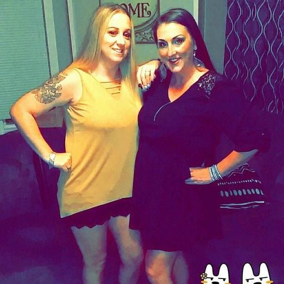 Meet your Posher, Nicole - Picture 1 of 1