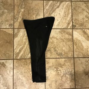 Fabletics capri legging M 6-8
